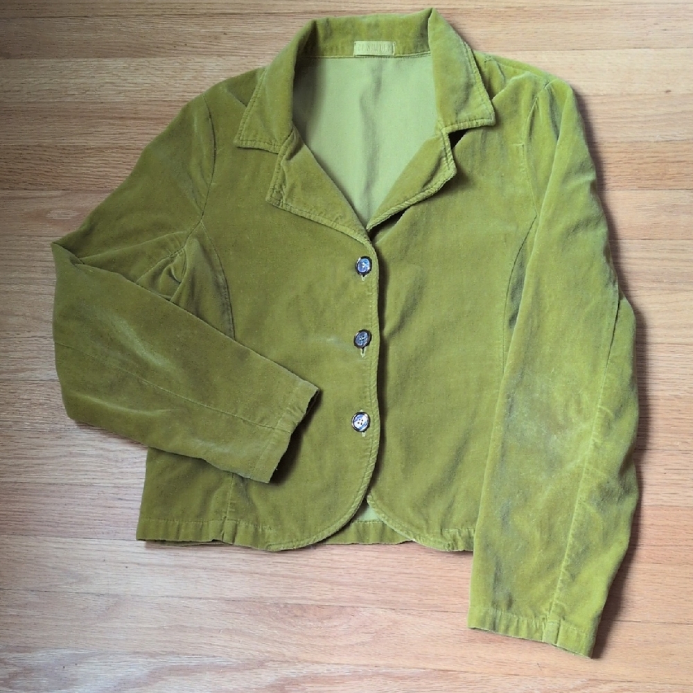 CP Shades Green Blazer with Tailored Silhouette